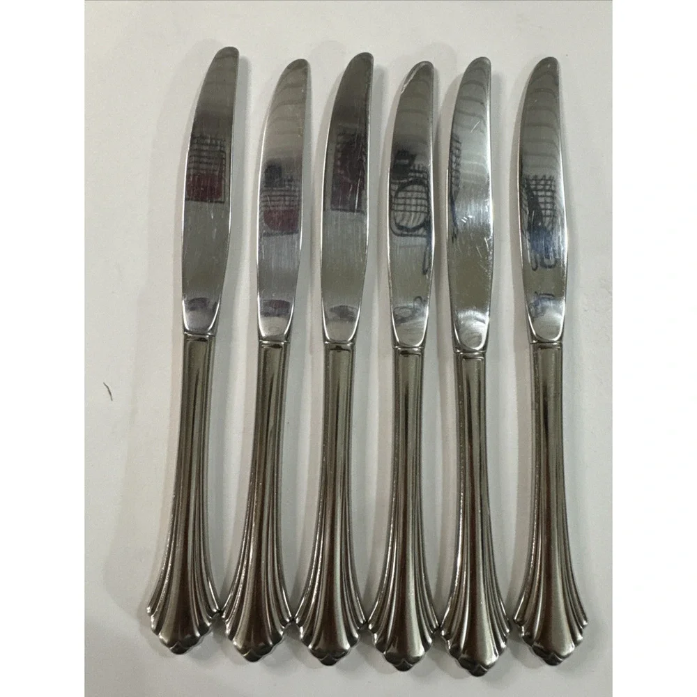 Set Of 6 Oneida Bancroft 18/8 Stainless Flatware Dinner Knives 9